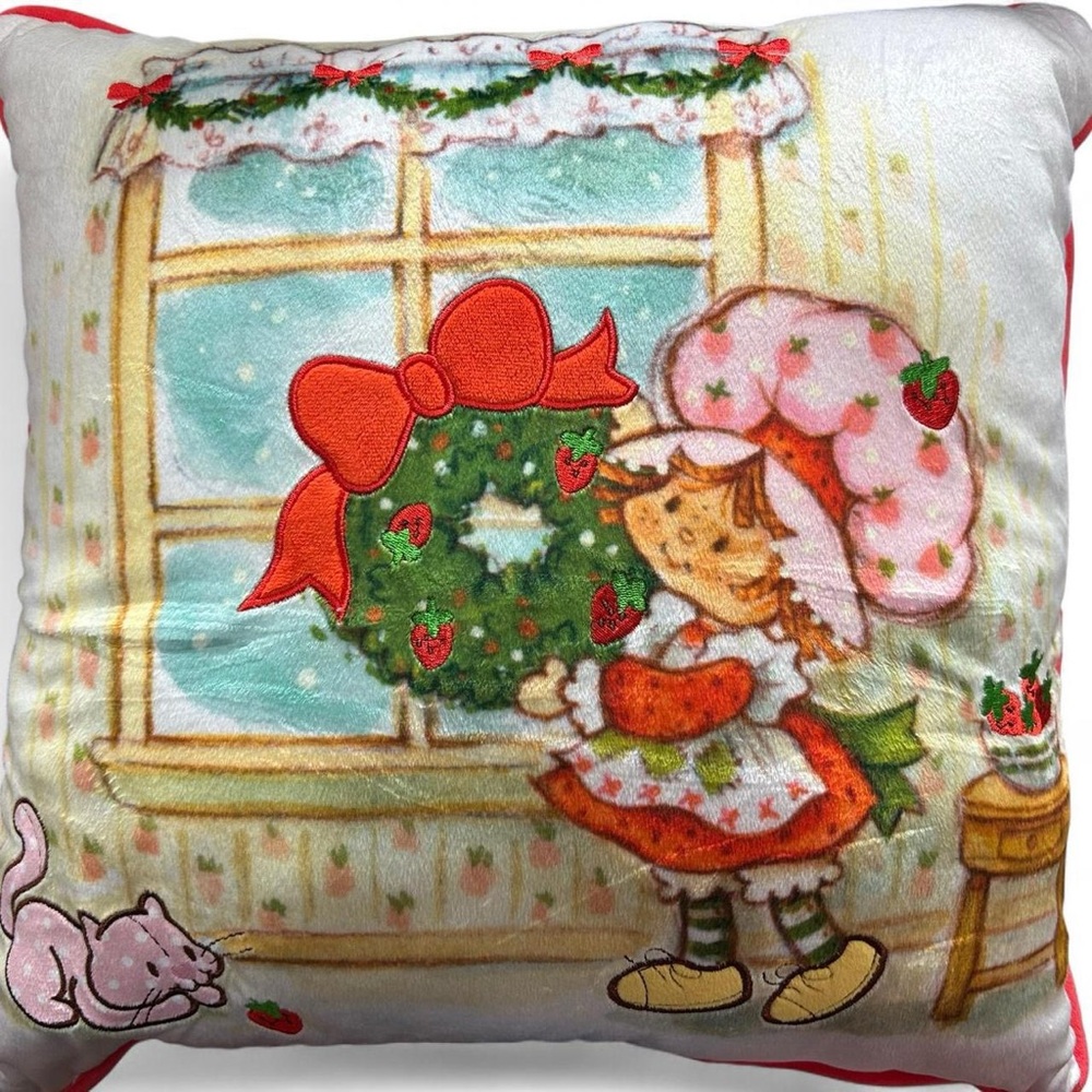Strawberry shortcake, Retro Vintage style Christmas decorate pillow